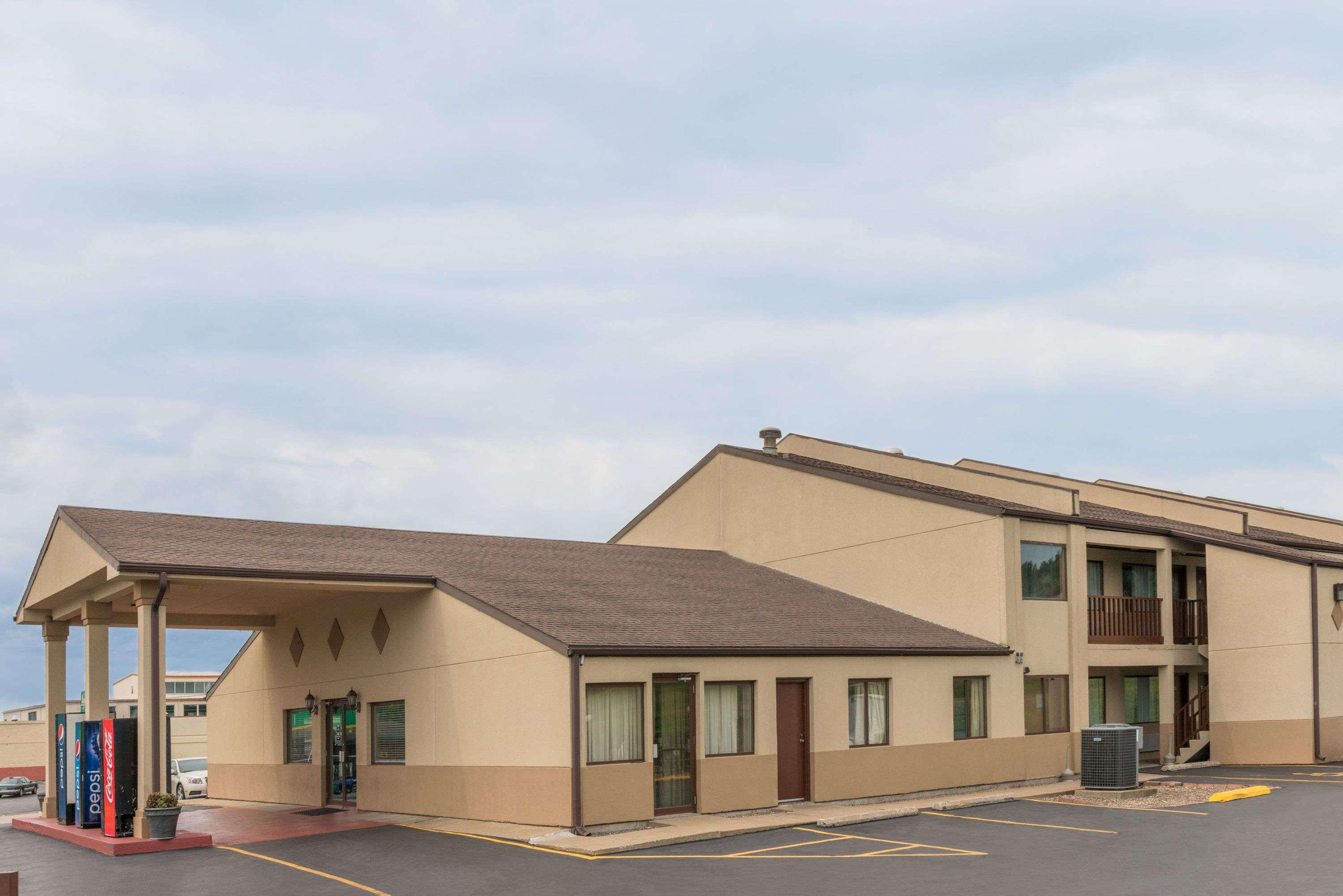 Days Inn By Wyndham Hannibal Exterior foto